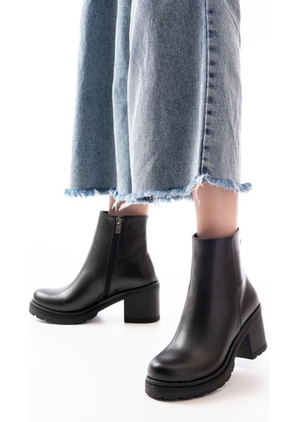 767-3020 Siyah Fermuarlı Kalın Topuklu Günlük Kadın Bot fiyatları