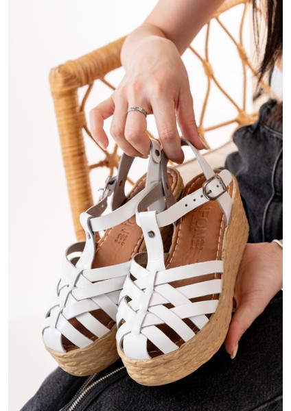 684-02 Beyaz Ortopedik Deri Dolgu Kadın Sandalet fiyatları