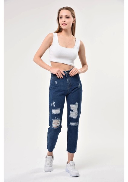 Kadın Mavi Mom Style Kesik Paça Yırtık Jean