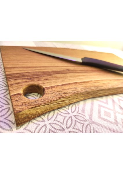 Tek Parça Meşe Ağacından Sunum ve Kesme Tahtası Single Piece Oak Wood Serving And Cutting Board