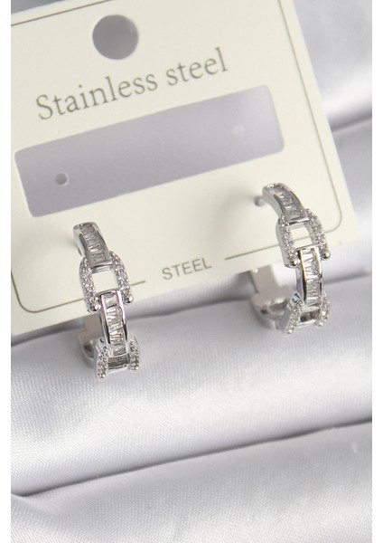 Pirinç Gümüş Renk Zirkon Taşlı Zincir Model Kadın Küpe