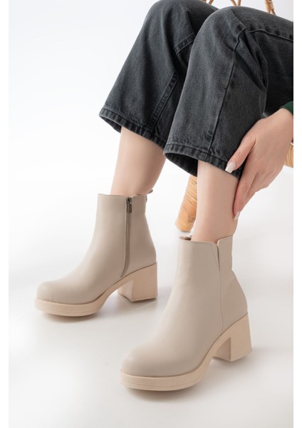 5109-3057 Bej Lastikli Fermuarlı Kalın Topuklu Günlük Kadın Bot