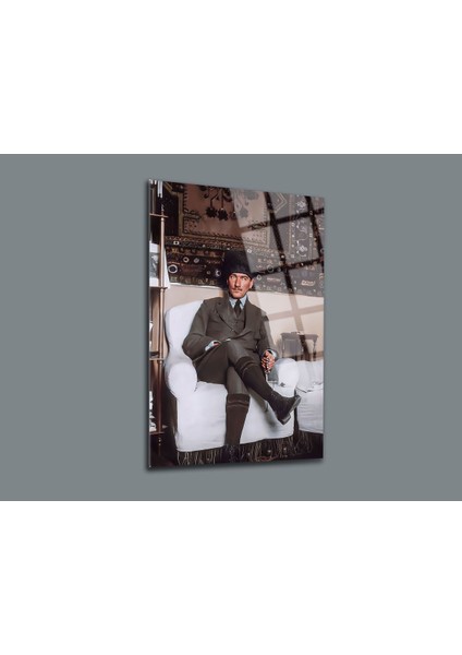 Atatürk Cam Tablo 102