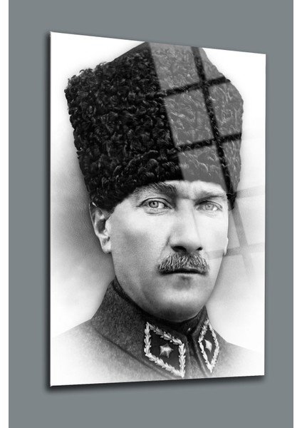 Atatürk Cam Tablo 109