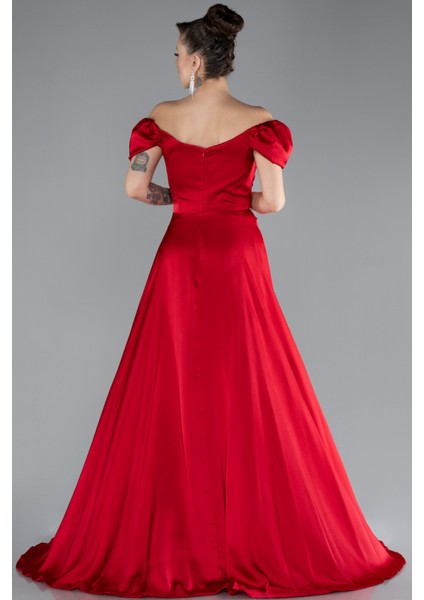 Kayık Yaka Yırtmaçlı Uzun Saten Abiye Elbise ABU4508 fiyatları