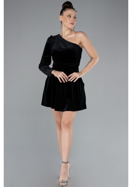 Tek Kol Şort Etekli Mini Kadife Gece Elbisesi ABK2183 fiyatları