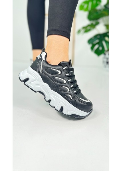 Günlük Kadın Sneaker Bağcıklı Yüksek Kalın Tabanlı Oval Burunlu Rahat Hafif Spor Ayakkabı 1001