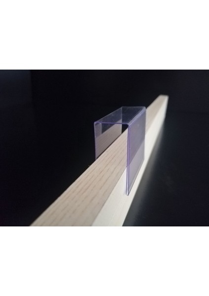 Pvc Şeffaf Etiketlik Isimlik Ahşap Raflar Dik Geçmeli ETIKETLIK18-20 mm Kalınlıklar Için Dik Takmalı Etiketlik Plastik Kart Koyma Cebi modelleri