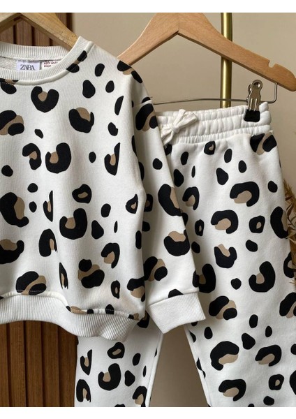 Leopar Desenli Kız Çocuk Eşofman Takımı modelleri