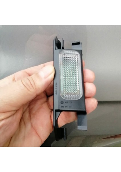 4 Adet Araba Arka Çok Renkli Işık LED Footwl Işık Braketi Lamba Tutucu Golf 8 Için Mk8 2021 2022 Için-5hg 947 307 (Yurt Dışından)