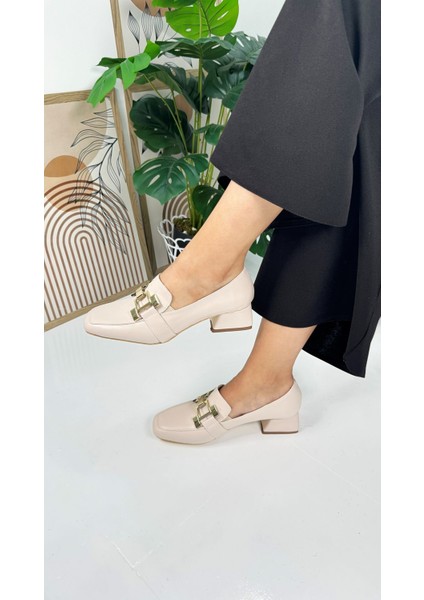 Günlük Kadın Loafer Topuklu Toka ve Dikiş Detaylı Bağcıklı Küt Burunlu Ayakkabı 700 fiyatları