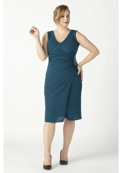 8005 Petrol Simli Esnek Kumaş Beli Işlemeli Büyük Beden Elbise modelleri