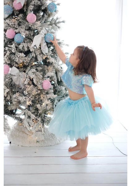 Parıltılı Pullu Crop ve Kabarık Tütü Etek Ikili Takım modelleri