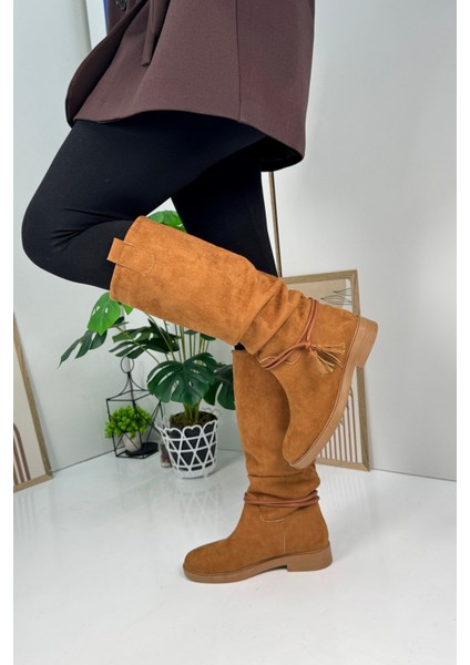 Günlük Kadın Diz Altı Çizme Körüklü Alçak Topuklu Tırtıklı Tabanlı Kürklü Astarlı Püskül Detay 1045 fiyatları