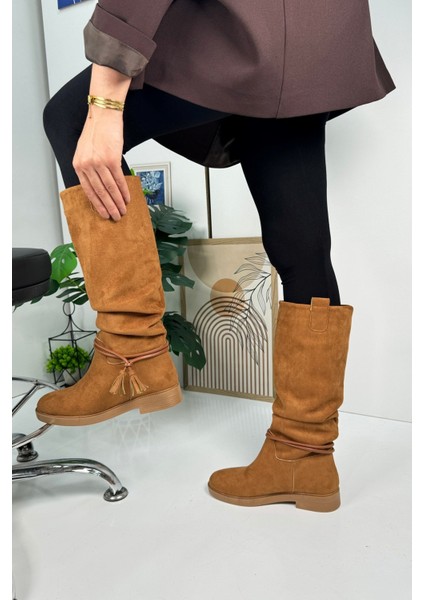 Günlük Kadın Diz Altı Çizme Körüklü Alçak Topuklu Tırtıklı Tabanlı Kürklü Astarlı Püskül Detay 1045 modelleri