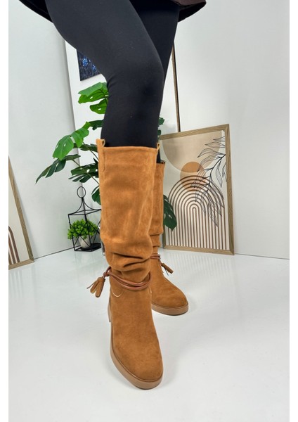 Günlük Kadın Diz Altı Çizme Körüklü Alçak Topuklu Tırtıklı Tabanlı Kürklü Astarlı Püskül Detay 1045 fırsatları