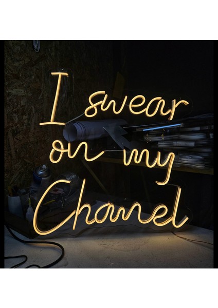 CizgineonI Swear On My Chanel Işıklı Neon Led Duvar Dekarasyon 50*55 cm