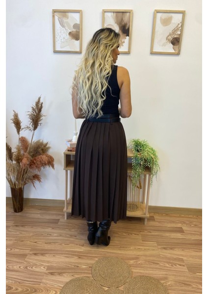 Çift Kemerli Yırtmaçlı Pileli Uzun Etek