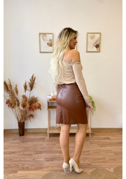 Aksesuar Fermuarlı ve Yırtmaçlı Deri Mini Etek fiyatları