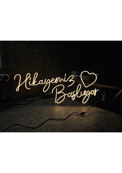 Hikayemiz Başlıyor Neon LED Duvar Dekarasyon Günışığı 35*75 cm