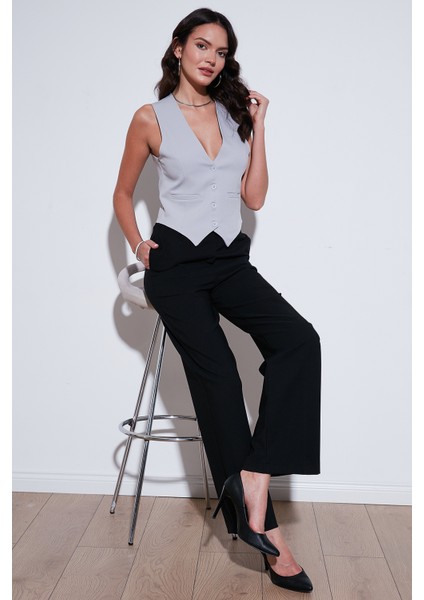 Fitted Fit Düğmeli V Yaka Düğmeli Yelek Bayan Yelek 6696796 fiyatları