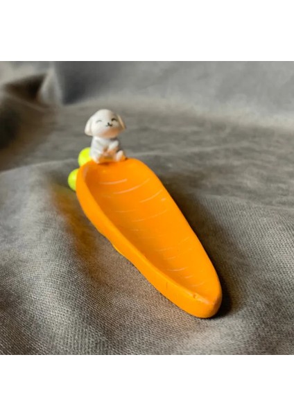 El Yapımı Havuçta Tavşan Figürü Çubuk Tütsülük - 3 x 13 cm