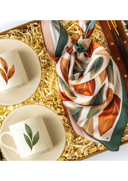 Özel Tasarım Hediye Seti- Yaprak Desenli Fular - 2 Adet Kahve Fincanı - Ahşap Tütsülük - Tütsü fiyatları