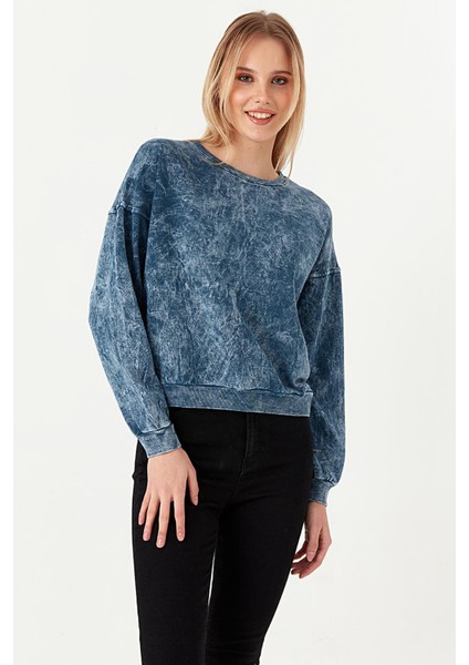 Kadın Asit Yıkamalı Oversize Sweatshirt
