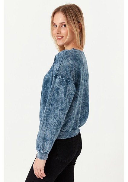 Kadın Asit Yıkamalı Oversize Sweatshirt