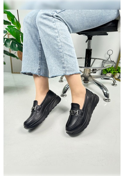 Günlük Kadın Loafer V Tokalı Kalın Topuklu Tırtıklı Tabanlı Oval Burunlu Makosen Ayakkabı 7697 fiyatları