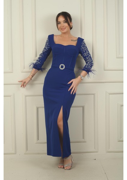 Kadın Kalp Yaka Beli Tokalı Kolları Taş Işlemeli Yırtmaçlı Uzun Krep Elbise