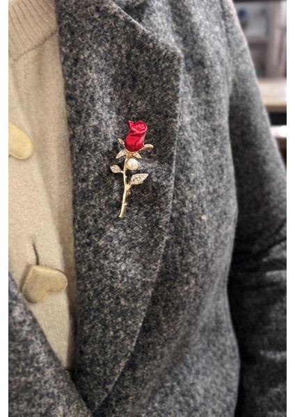 Tomurcuk Kırmızı Gül Inci Detaylı Kadın Broş Yaka Iğnesi fırsatları