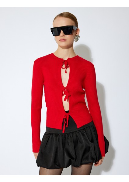 x Sibil Çetinkaya - Uzun Kollu Önü Bağlamalı Fiyonklu Triko Hırka modelleri