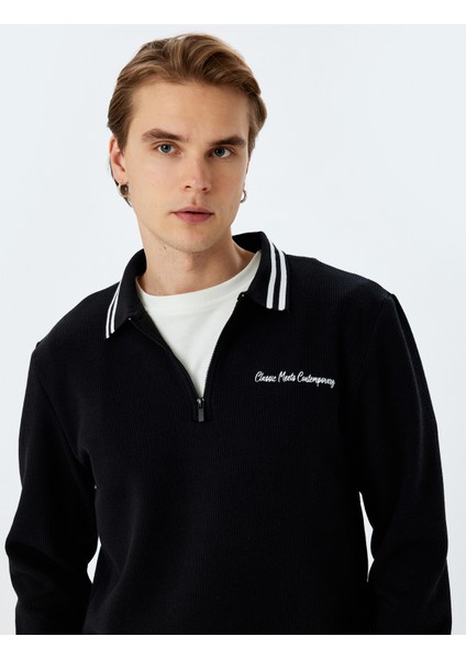 Şerit Detaylı Uzun Kollu Slogan Işlemeli Sweatshirt