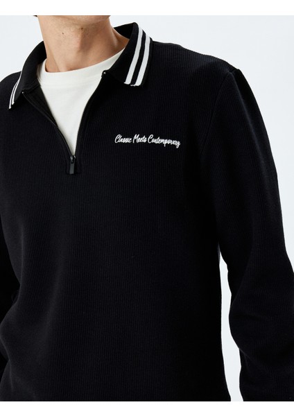 Şerit Detaylı Uzun Kollu Slogan Işlemeli Sweatshirt