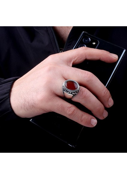 Kırmızı Akik Taşlı Oval Model 925 Ayar Gümüş Erkek Yüzük modelleri