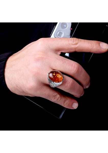 Sentetk Kehribar Taşlı Kalem Işleme Desenli 925 Ayar Gümüş Erkek Yüzük modelleri