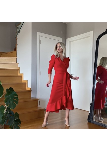 Krep Kumaş Midi Boy Kuşaklı Uzunkol Elbise fırsatları
