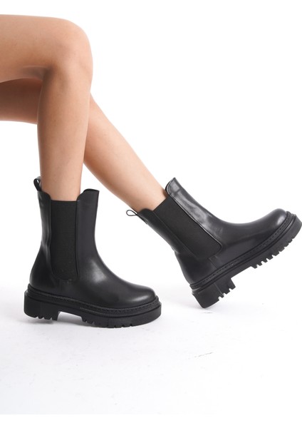 Kadın Praga Siyah Cilt Yandan Lastikli Kalın Taban Günlük Bot & Bootie