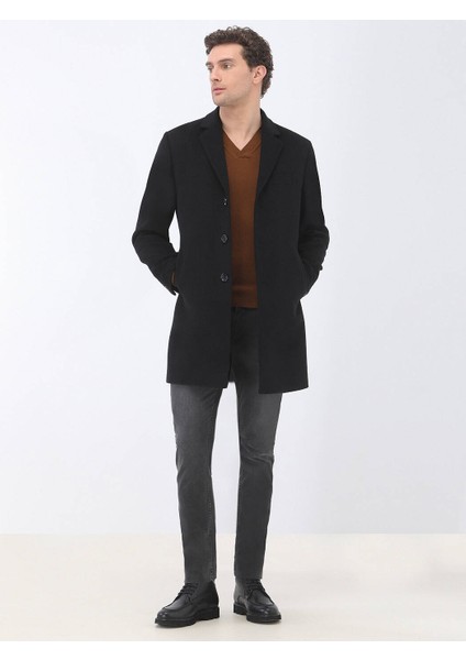 Siyah Regular Fit Kelebek Yaka Klasik Dokuma Palto