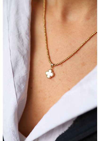 14 Ayar Altın Beyaz Taşlı Yonca Kolye Ucu fırsatları