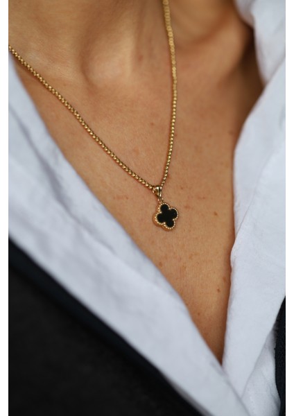 14 Ayar Altın Siyah Taşlı Yonca Kolye Ucu fiyatları