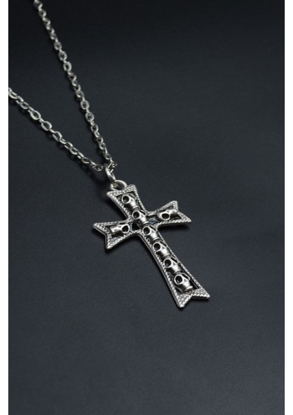 Kuru Kafalı Haç Düz Zincir Kolye