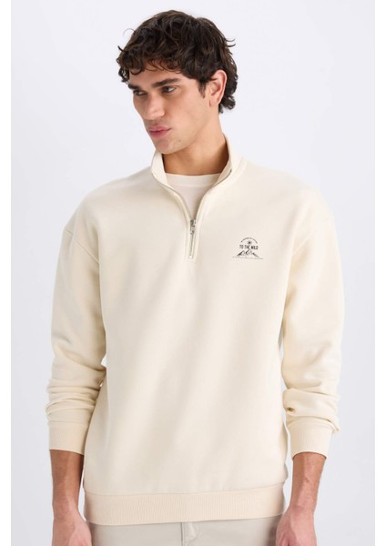 Comfort Regular Fit Rahat Kalıp Fermuarlı Dik Yaka Baskılı Sweatshirt C6132AX25SP