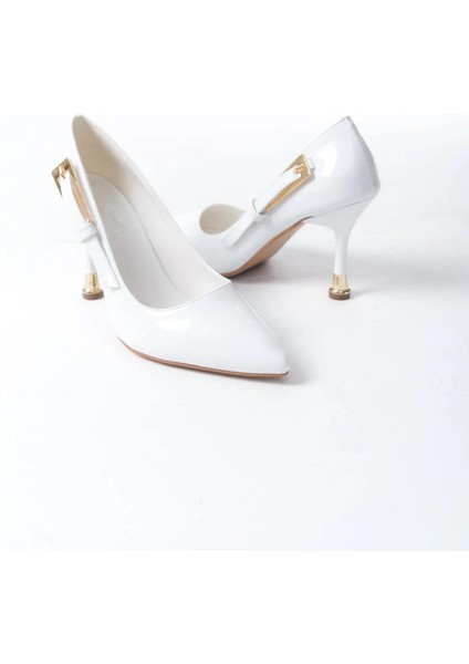 Kadın Fascino Beyaz Rugan Stiletto Topuklu Ayakkabı fırsatları