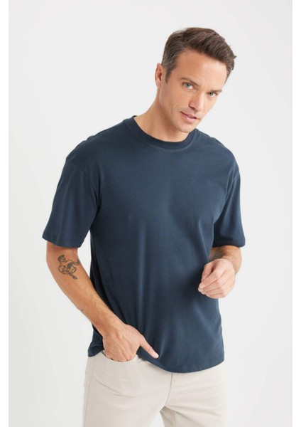 %100 Pamuk Boxy Fit Bisiklet Yaka Basic Düz Kısa Kollu Tişört D7481AX25SP modelleri