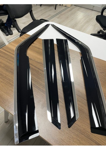 Honda Jazz 2020 ve Sonrası Kromlu Cam Rüzgarlığı 4'lü