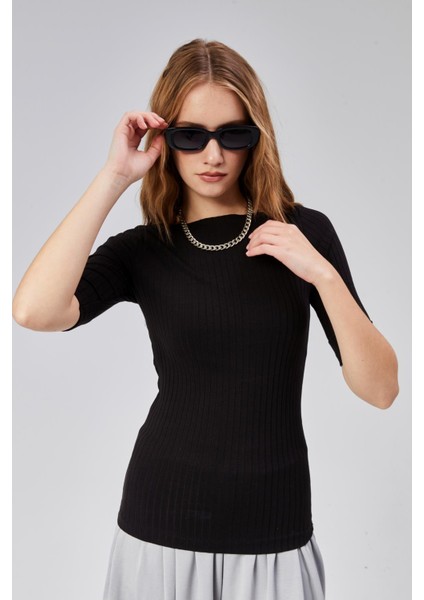 Fancy Kadın Kayık Yaka Slim Üst Siyah