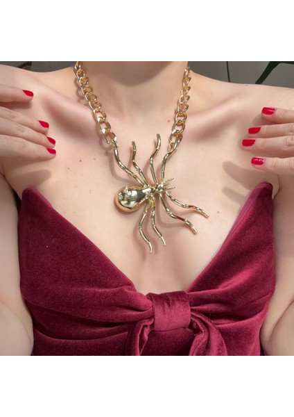 Marka Taşlı Büyük Örümcek Kolye fırsatları