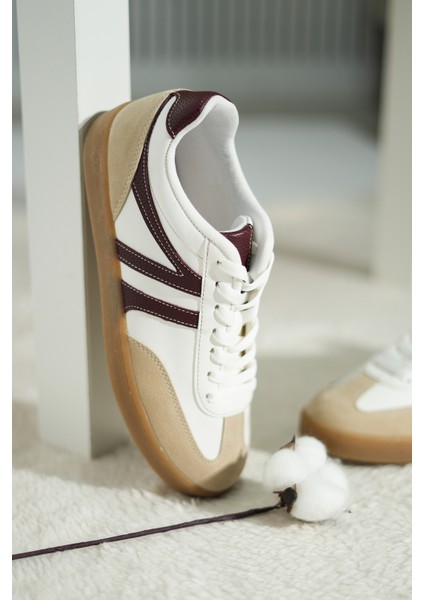 Kadın Sneaker Bağcıklı Düz Taban Spor Ayakkabı Tiyone